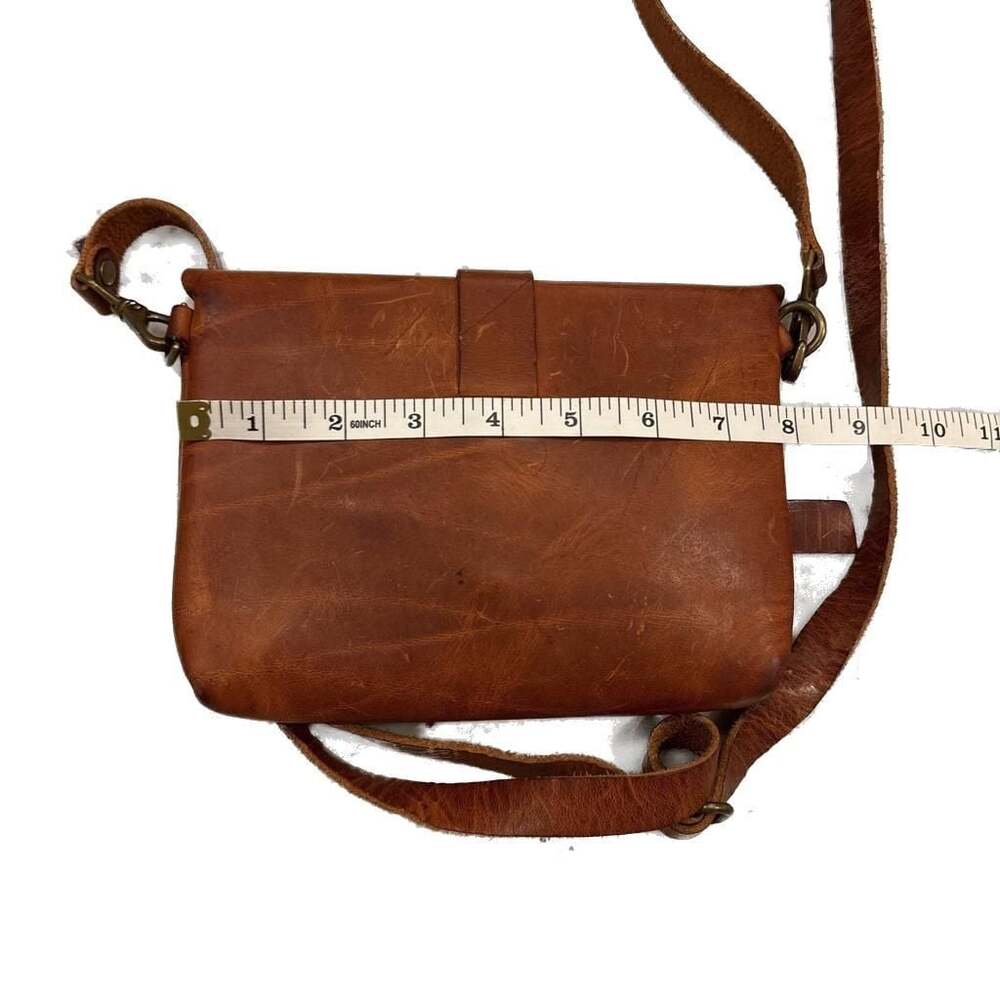 Rustic Bohemian Brown Leather Crossbody Bag with Adjustable Strap - Picture 5 of 6